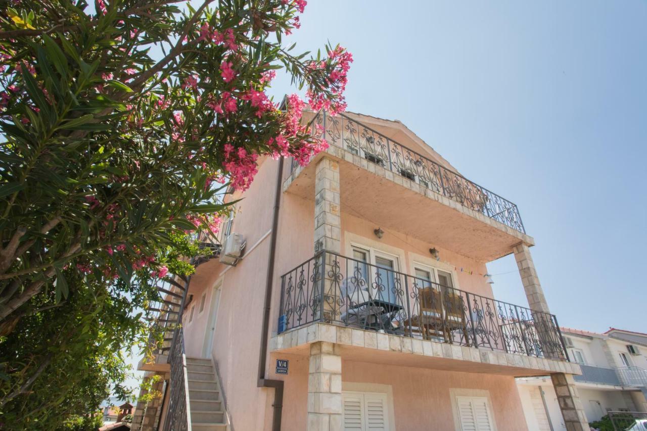 Apartmani Jarak Rogoznica  Dış mekan fotoğraf